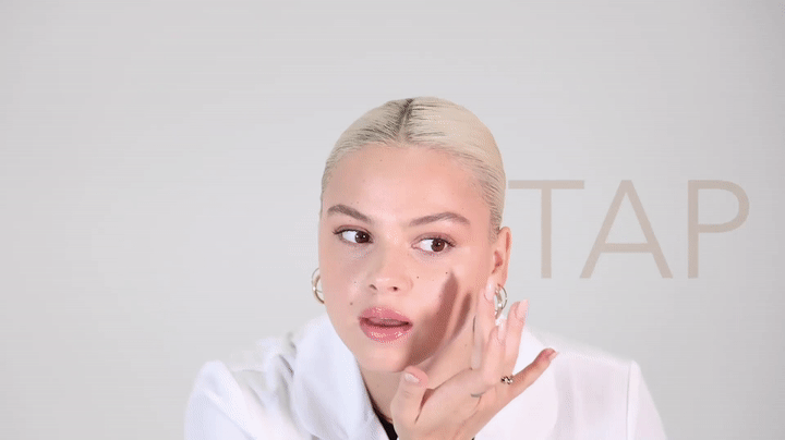 Enhance Your Natural Beauty With This Simple Faux Freckle Tutorial Amodrn